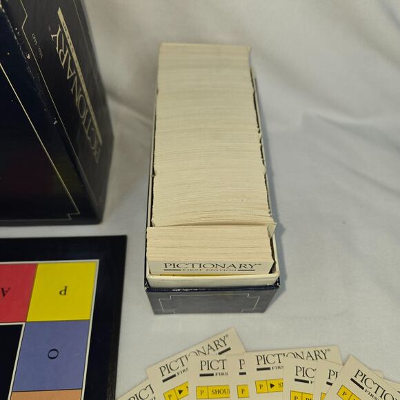 Pictionary First Edition Drawing Game 1985 Vintage Complete Original Pieces - Picture 8 of 16